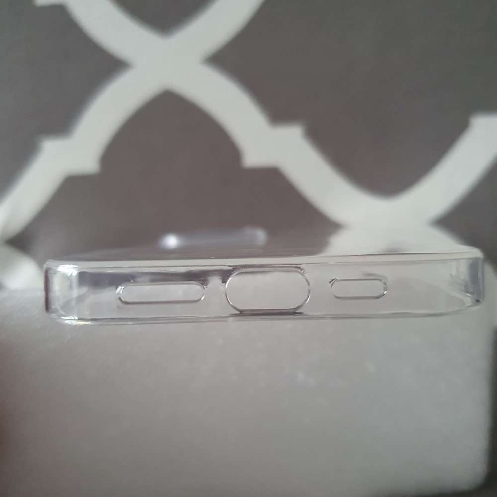 Ultra Thin TPU Clear Case - For iPhone 13 Pro - mosaccessories