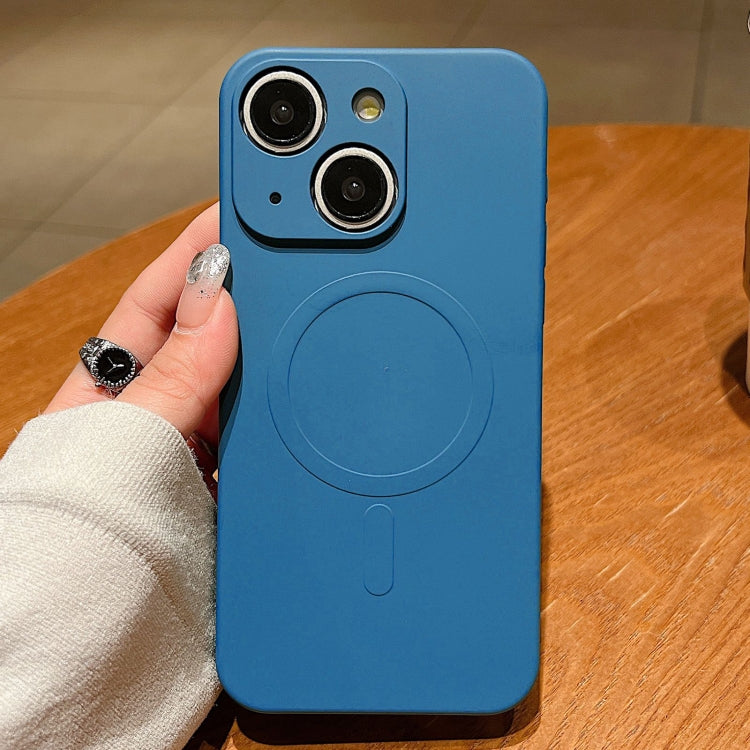 Solid Colour Liquid Silicone MagSafe Phone Case - For iPhone 15