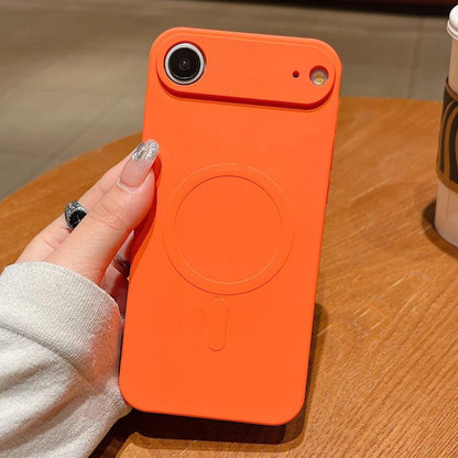 Solid Colour Liquid Silicone MagSafe Phone Case - For iPhone Air